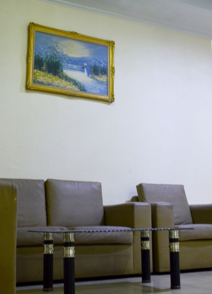 Wisma Sentosa Makassar Buitenkant foto